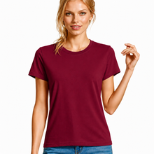 Lae piltide sirvija Burgundy red personalized women's T-shirt