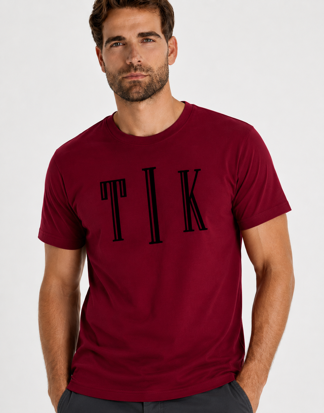 Bordo sarkans / M