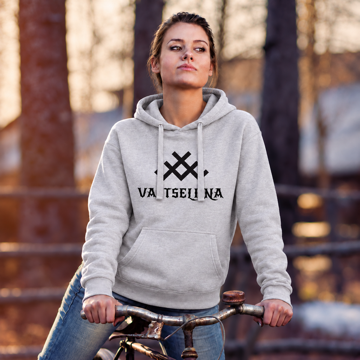 Unisex džemperis su gobtuvu